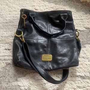 Fossil long lived vintage black leather bag